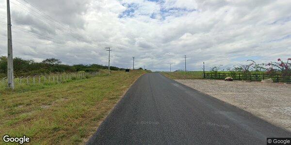 Sítio com 30,7 hectares, casa e açudes, área rural