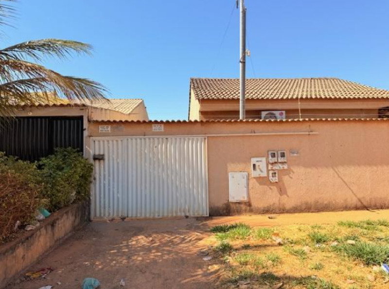 Casa em Planaltina/GO com 2 quartos e 101.77m² de terreno