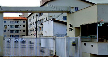 Apartamento 2 quartos com varanda e área de serviço, 47m² privativos