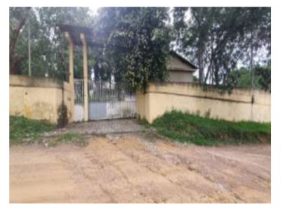 Chácara ocupada com 1.195 m² construída e 10.000 m² terreno