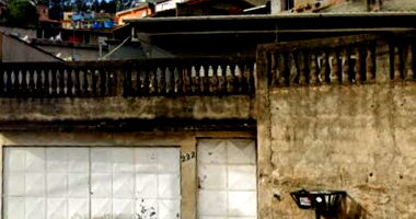 Casa com 3 Quartos e Quintal em Itapecerica da Serra