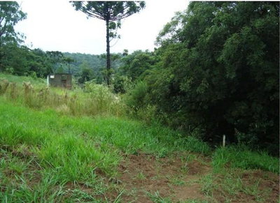 Terreno urbano de 5.808 m² em Ortigueira, sem benfeitorias