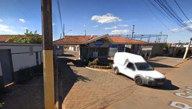 Direitos sobre Casa em Condomínio com 2 Dormitórios e Quintal