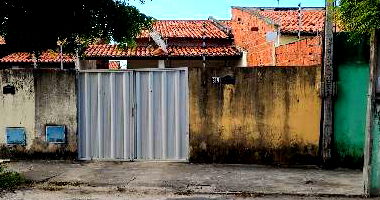 Casa com 2 Quartos e 2 Vagas em Diadema