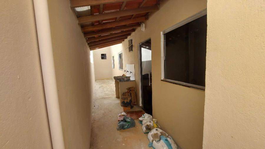 Casa com 57m² construída, 115m² privativa, ocupada