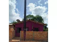 Casa em leilão com 3 quartos e 2 banheiros