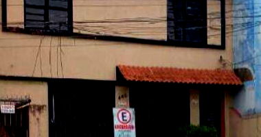 Terreno com 2m de frente e 50m de profundidade