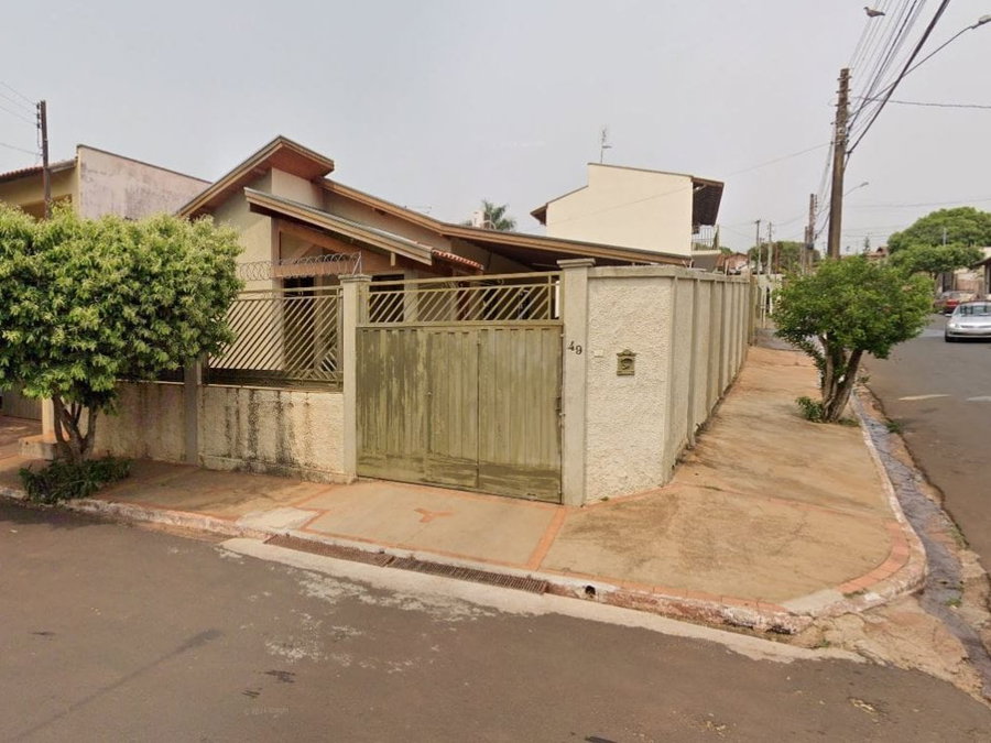 Casa com 3 quartos em Santa Cruz do Rio Pardo - SP