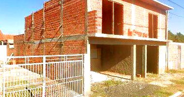 Casa com 2 quartos, banheiro, área construída 47,65m², terreno 200m²