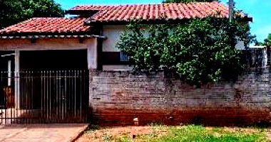 Casa com 3 quartos, 1 banheiro, 71.5m² construída, desocupada