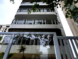 Apartamento com 4 dormitórios e 2 vagas em Guarujá