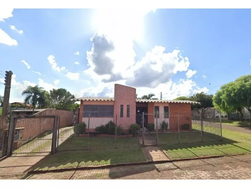 Casa com 222m² construídos em Carazinho