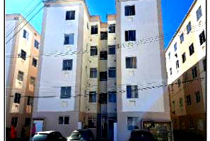 Apartamento com 2 Quartos e Área de Lazer em Santa Cruz
