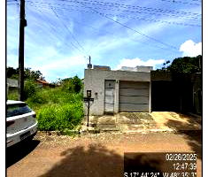 Casa com 2 quartos, 1 banheiro, área construída 69,94m², varanda e área de serviço