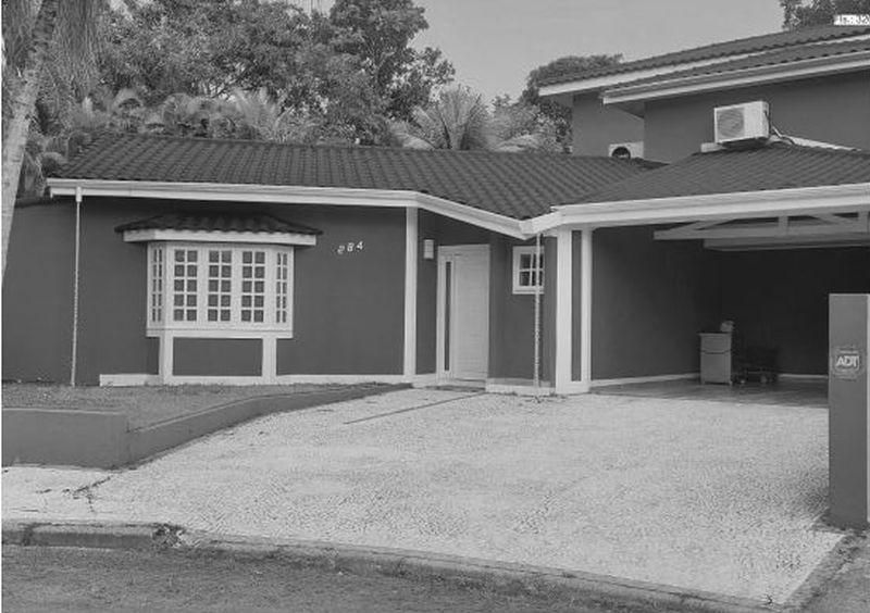 Terreno em Bertioga com Casa e Piscina - Oportunidade Única!