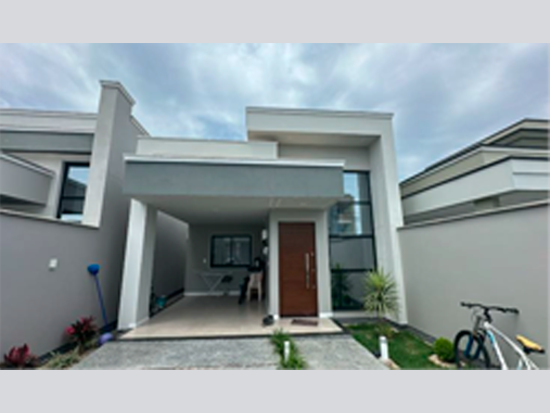 Casa em Tijucas com 93m² de área construída
