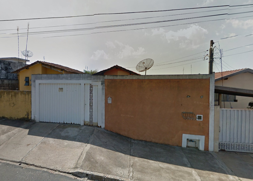 Casa com terreno de 200m² em Monte Alto