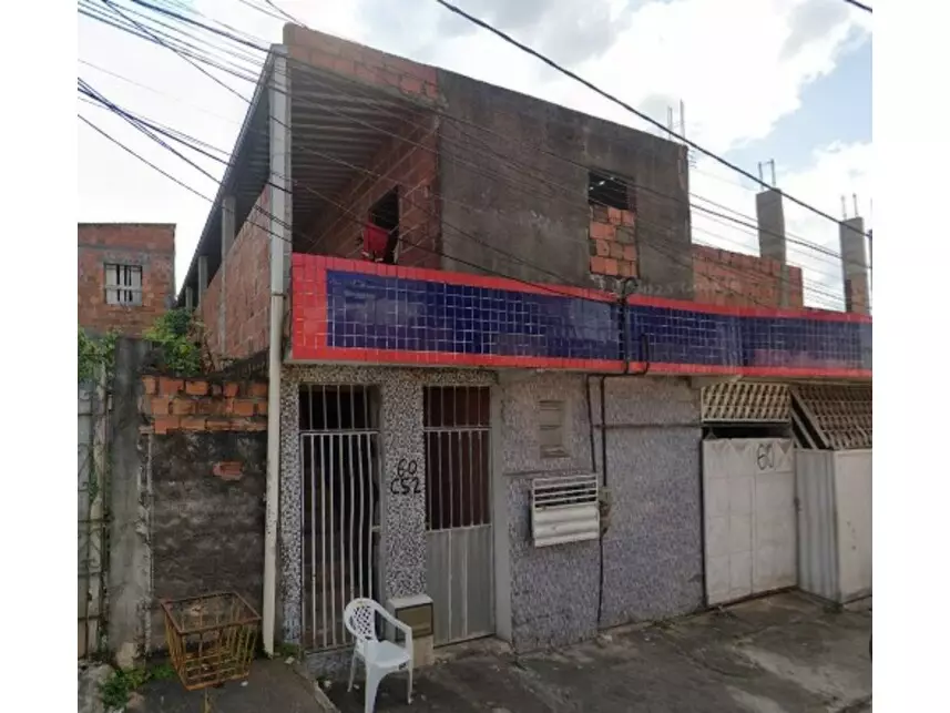Casa térrea com 2 quartos, 1 banheiro e 1 vaga, área construída 60,90m², imóvel ocupado