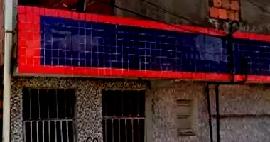 Casa térrea com 2 quartos, 1 banheiro e 1 vaga, área construída 60,90m², imóvel ocupado