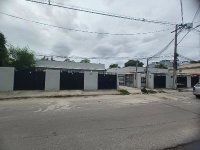 Casa com 32,76 m², 1 quarto, 1 banheiro, área de serviço e cozinha