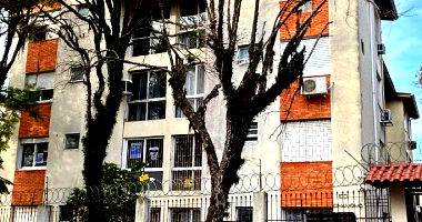 Apartamento com 2 Quartos no Jardim do Salso II