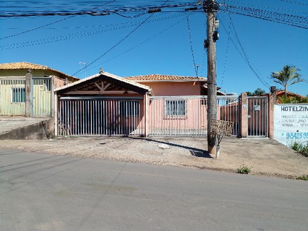 Casa com 2 quartos, 1 banheiro e 48,71m²