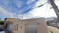 Casa com 3 quartos e 2 banheiros, área construída de 61.87m²