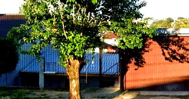 Casa padrão 3 quartos 1 banheiro 127m² ocupada