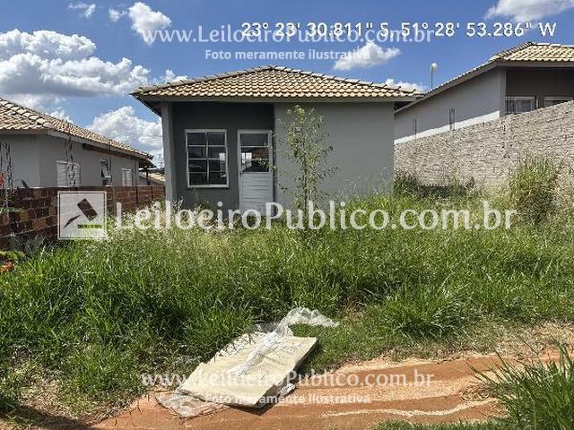 Casa com 2 quartos, banheiro, área de serviço e 43,85m² construída
