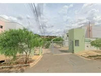 Casa em Leilão com 86m² Construída em Condomínio