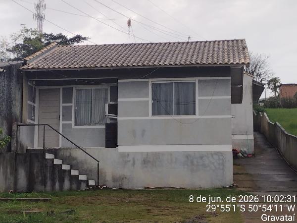 Casa com 42m² de área total e 1 vaga de garagem