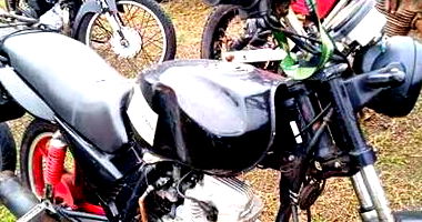 Lote 0004: Sucatas de Motos e Veículos