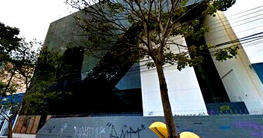 Edifício Comercial Desocupado com 5.553m² Construídos e Terreno de 1.972m²