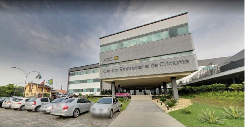 Sala Comercial com 2 unidades, 2 banheiros, 92,9m² construída, desocupada