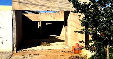 Casa com 2 quartos e 1 vaga de garagem