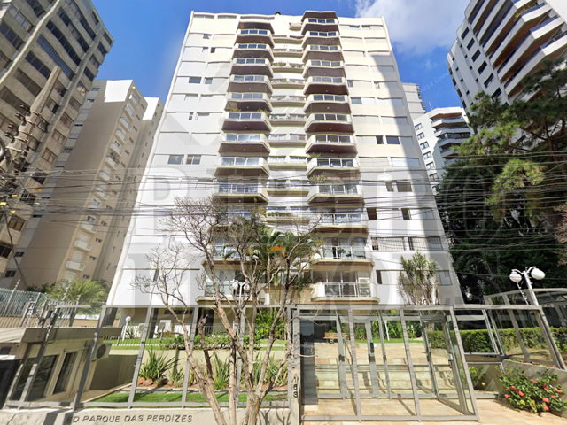 Apartamento com 2 quartos, 156,74m², ideal para investimento
