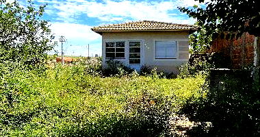 Casa com 2 quartos, 1 banheiro, área construída 40m², 1 vaga