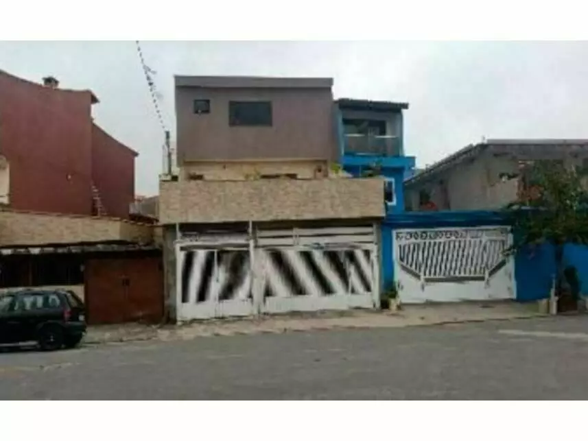 Casa com 207,11m² construídos, ocupada