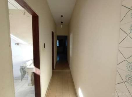 Casa térrea com 2 quartos, 1 banheiro, garagem e 92,10m² construída