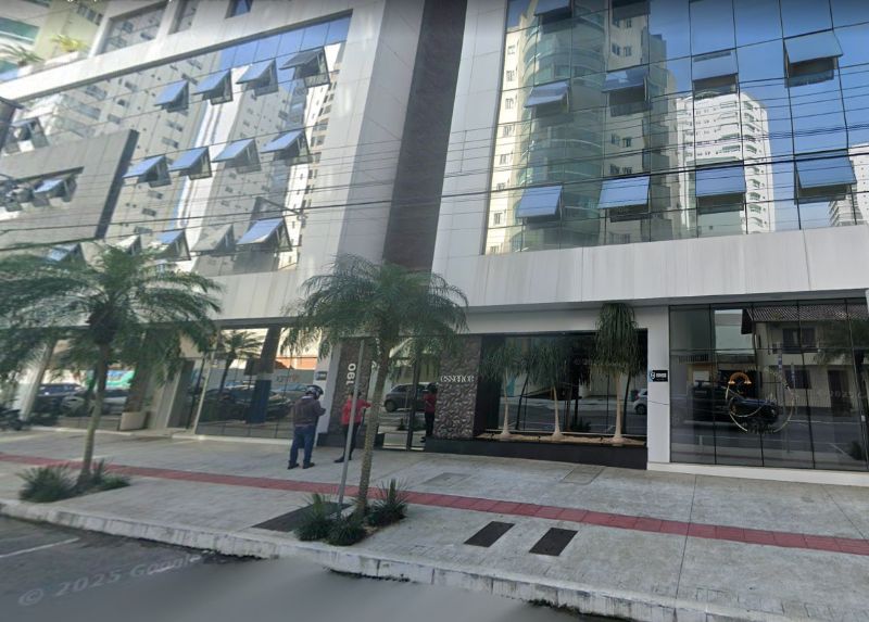 Apartamento 1402 no Essence Residence com 122m²