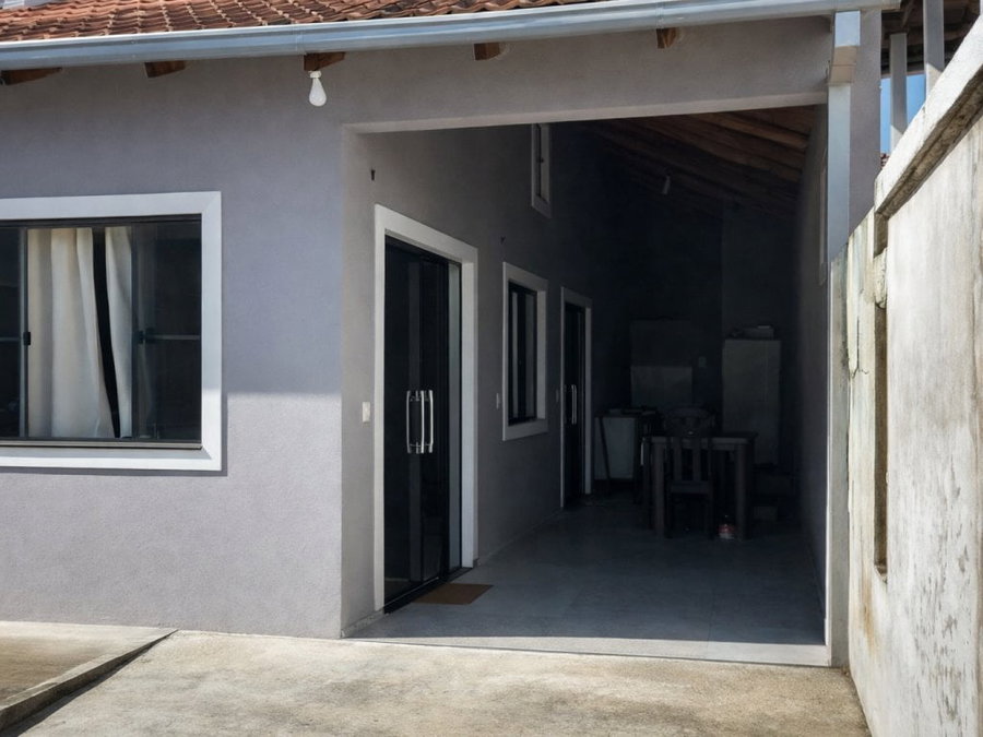 Casa com 118m², 2 quartos, 1 banheiro, área construída, ocupada