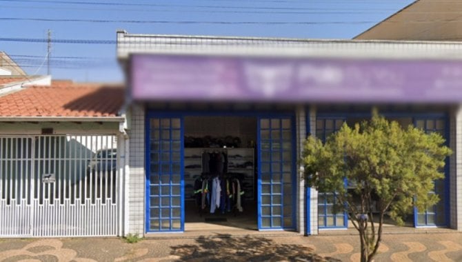 Imóvel Comercial e Residencial com Lote e Construções