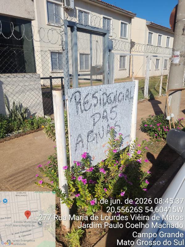 Apartamento com 2 Quartos e Vaga em Condomínio