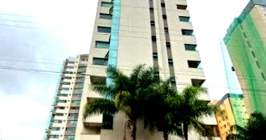 Apartamento com 2 quartos, 2 vagas e 265 m² ocupado