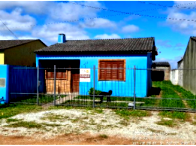 Casa com 400m² de terreno e 134,5m² construída em Bagé/RS