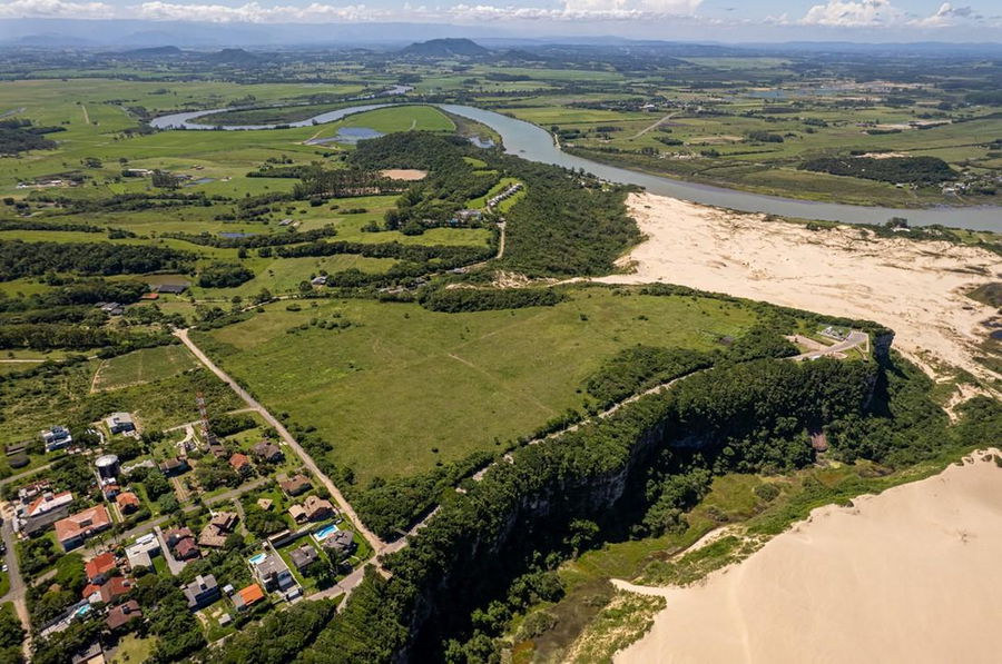 Terreno Desocupado com 500m² em Morro dos Conventos - SC