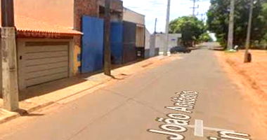 Casa com Terreno de 164m² em Novo Horizonte/SP