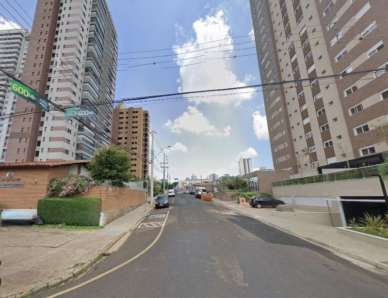 Apartamento 119m² com 2 vagas no Centro de Franca/SP