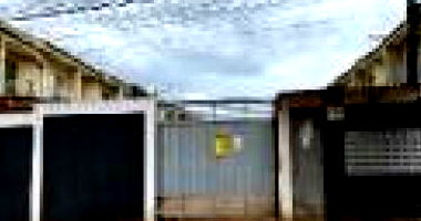 Casa 2 quartos com varanda e área de serviço, 80,96m² construída