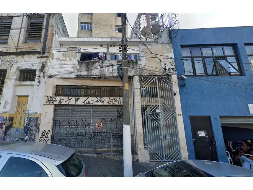 Apartamento em Leilão com 1 Quarto e 1 Banheiro
